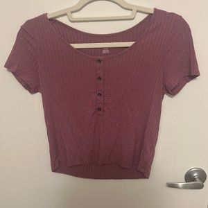 AMERICAN EAGLE PURPLE TOP WOMENS SMALL